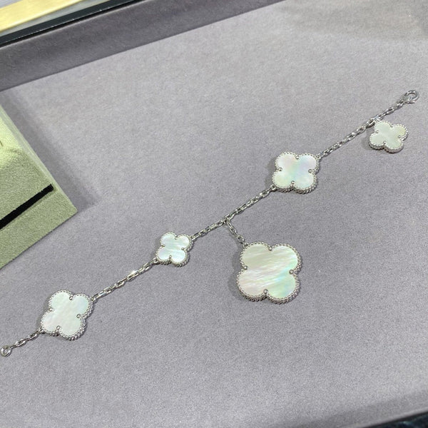 ˇMagic JewelryˇCLOVER 5 MOTIF WHITE MOP  BRACELET