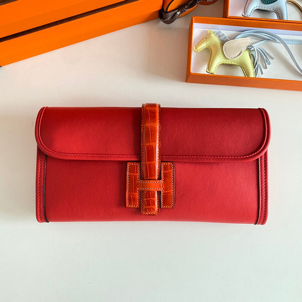 JIGE ELAN 29 CLUTCH IN RUBY RED CALFSKIN WITH APPLE RED LIZARD SKIN (MADE-TO-ODER)